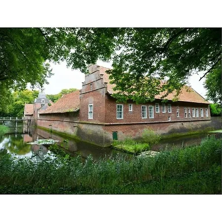 In With Swimming Pool Holiday home Hage
